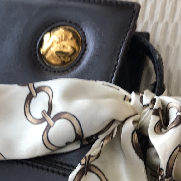 Vintage Salvatore Ferragamo with unbranded twilley - Picture 5 of 13